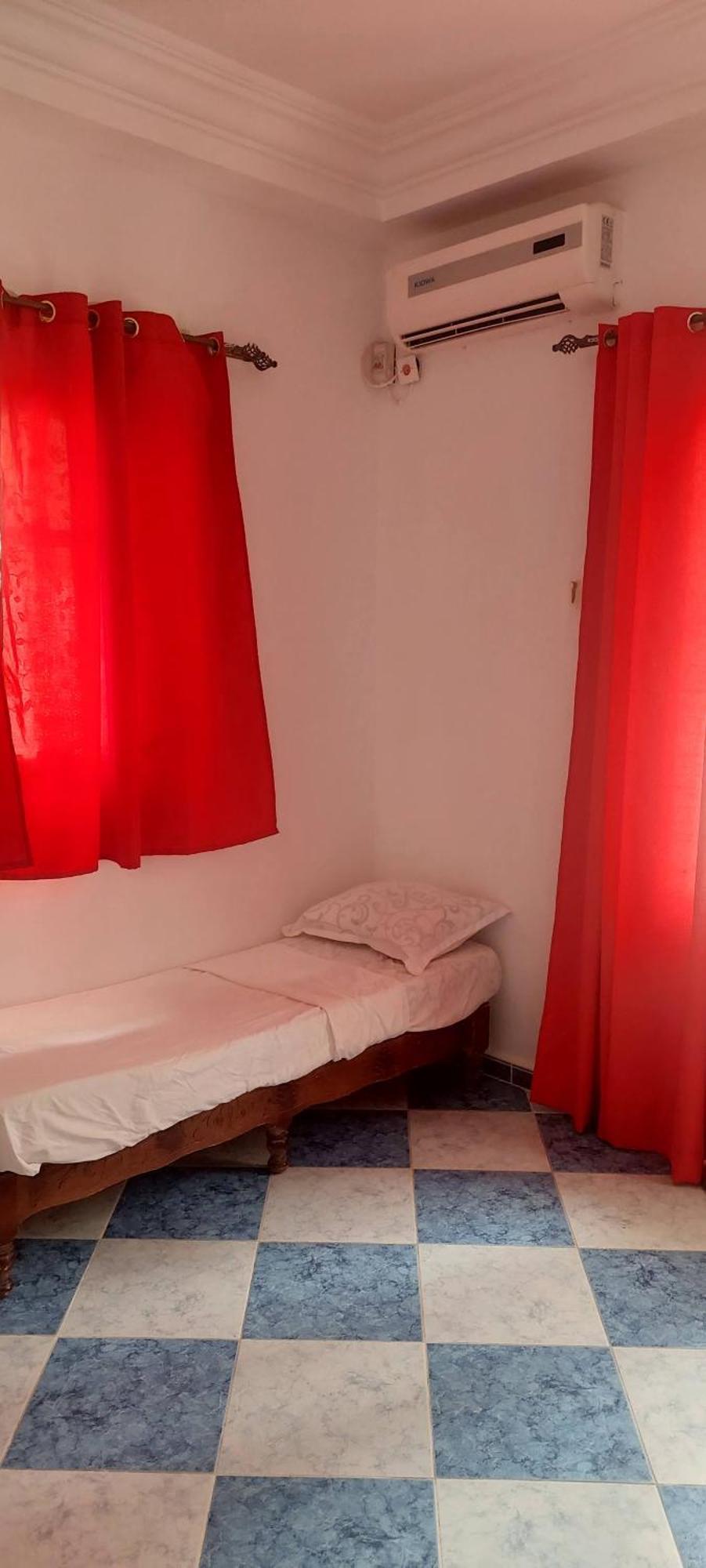 Residence Yasamine Ain El Turck 艾因埃尔特克 外观 照片